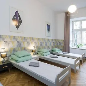 In The Heart Of ! 2 Apartament