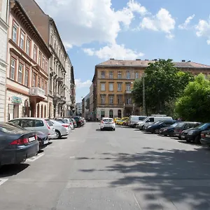Carolyn Apartman In The Old City Apartamento Budapest